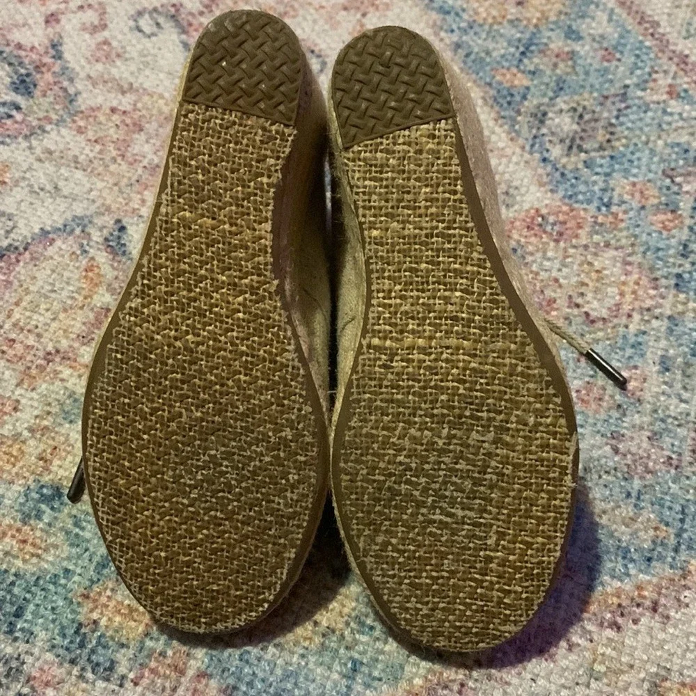 2‎ pairs TOMS Wedge Desert Natural Linen & Gray Ikat BOOTIES